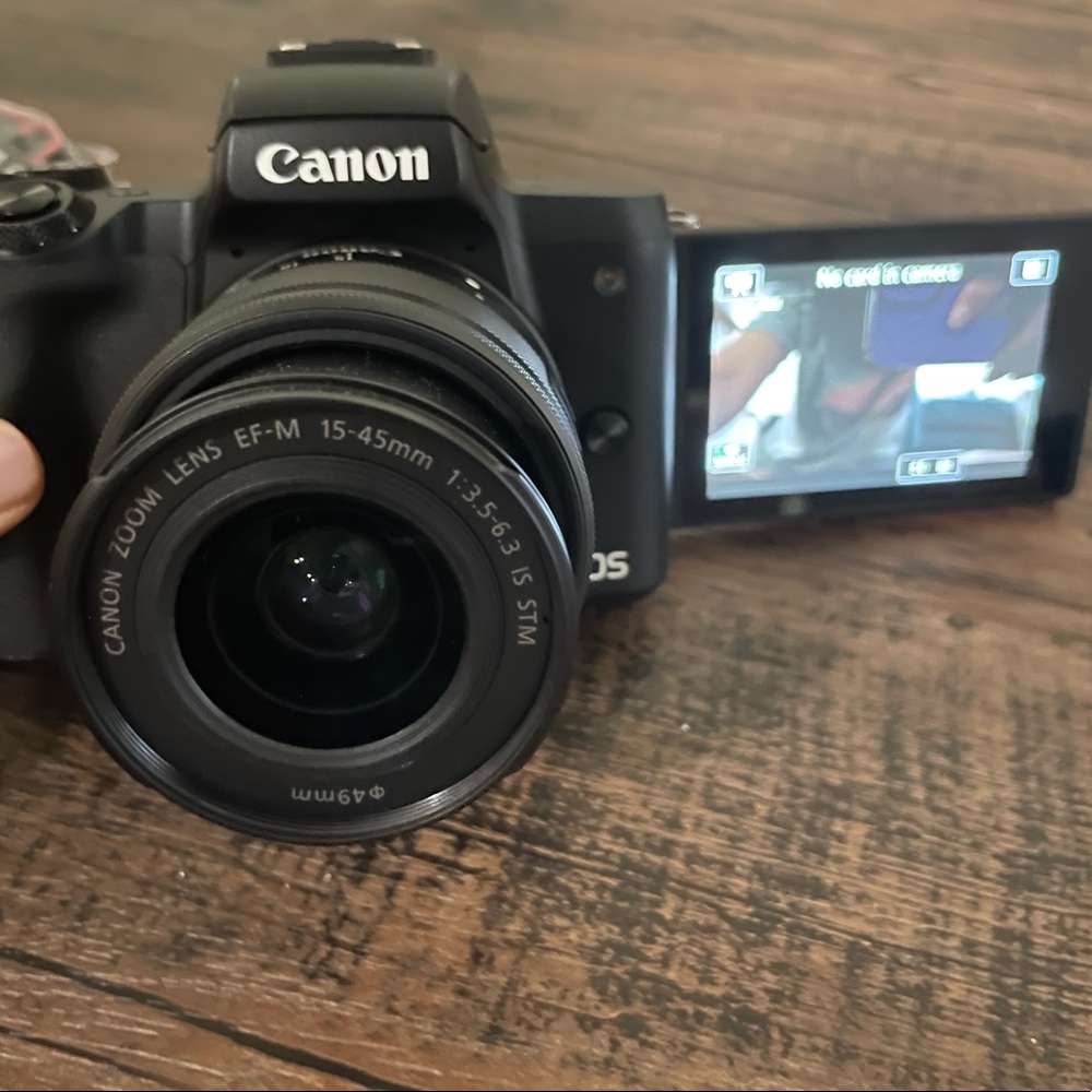 Canon dslr camera EOS M50
